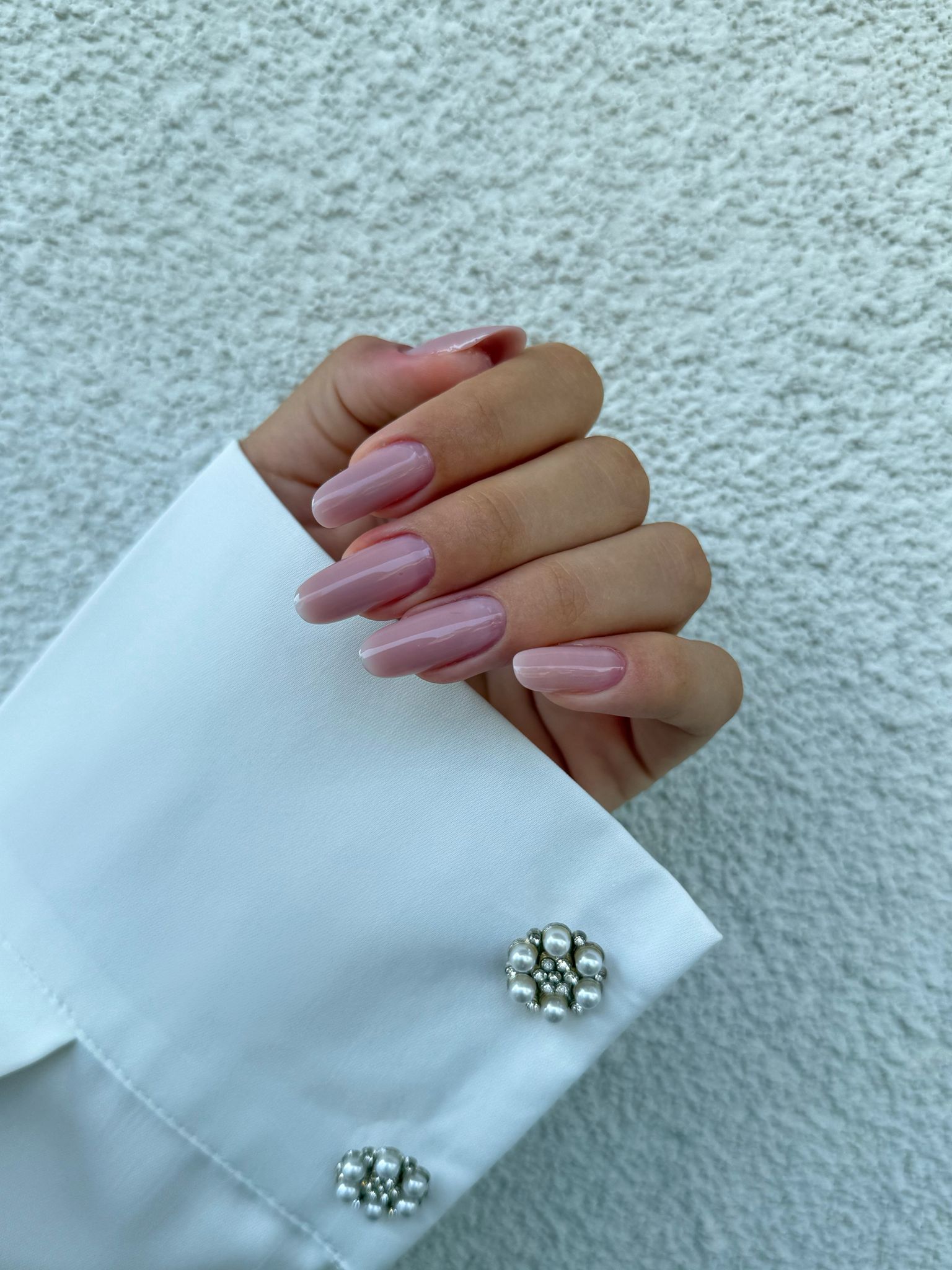 Manichiura și pedichiura: răsfăț pentru tine și sănătate pentru unghii